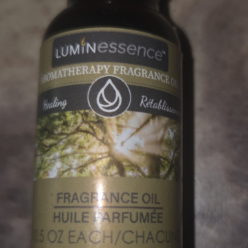 Gray Aroma Diffuser Comes With Essential oil - Picture 3 of 3